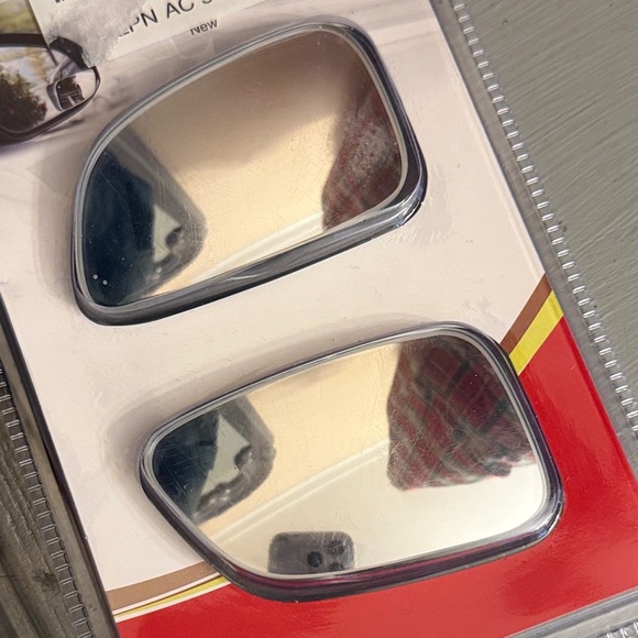 LivTee Car Blind Spot Mirrors - Picture 6 of 7
